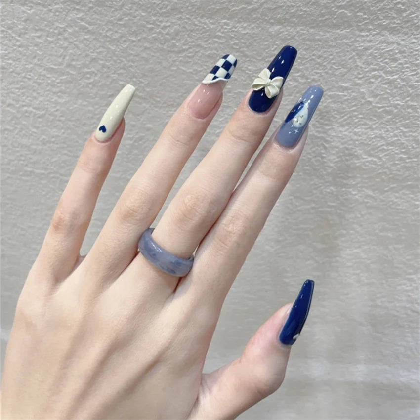 24Pcs/Set Retro Press on Nails Art