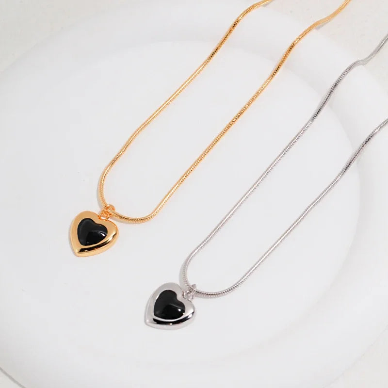 Black Onyx Heart Pendant