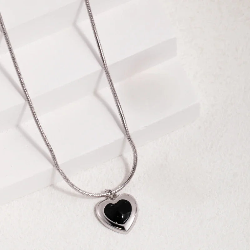 Black Onyx Heart Pendant